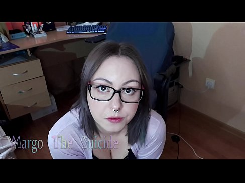 ❤️ სექსუალური გოგონა სათვალეებით ღრმად იწოვს დილდოს კამერაზე პორნოვიდეო ka.28films.ru ﹏